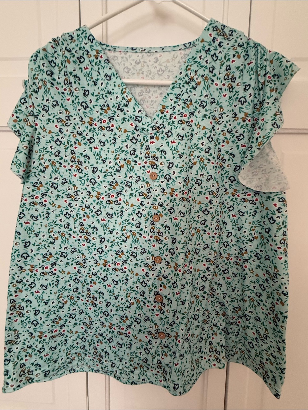 SHEIN Mint Green Floral Button-Up Blouse